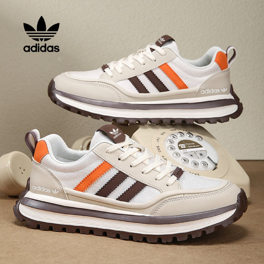 Bílé boty adidas v retro stylu s barevnými pruhy